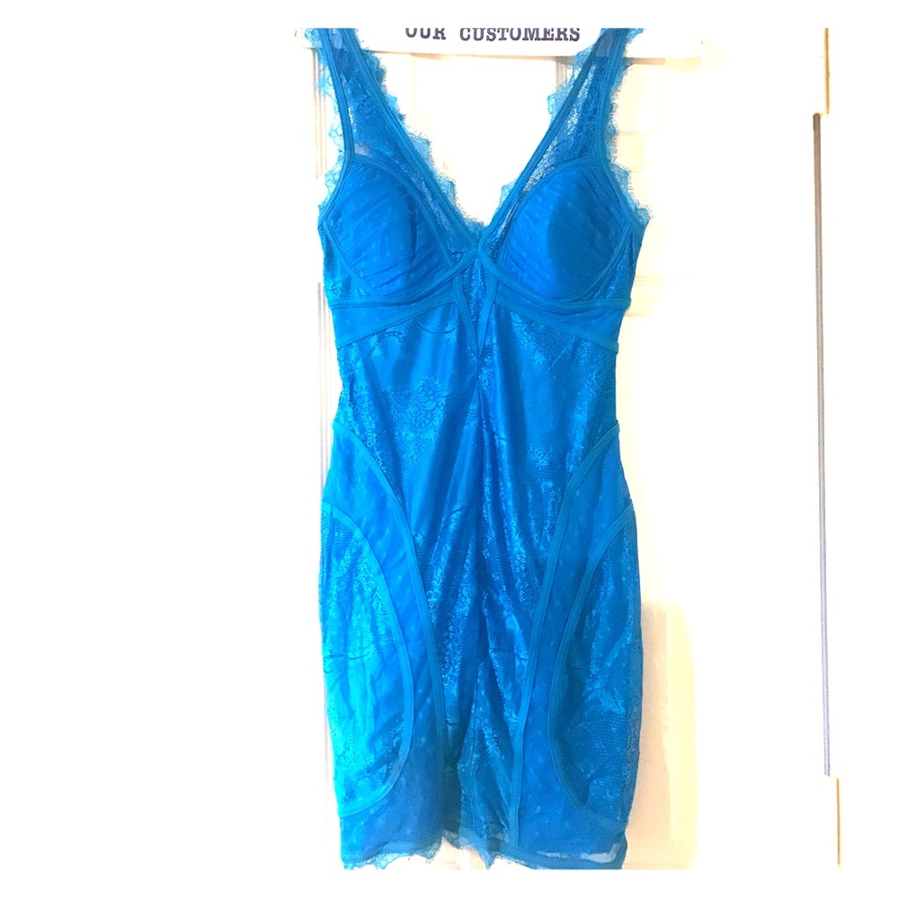 Bebe dress
